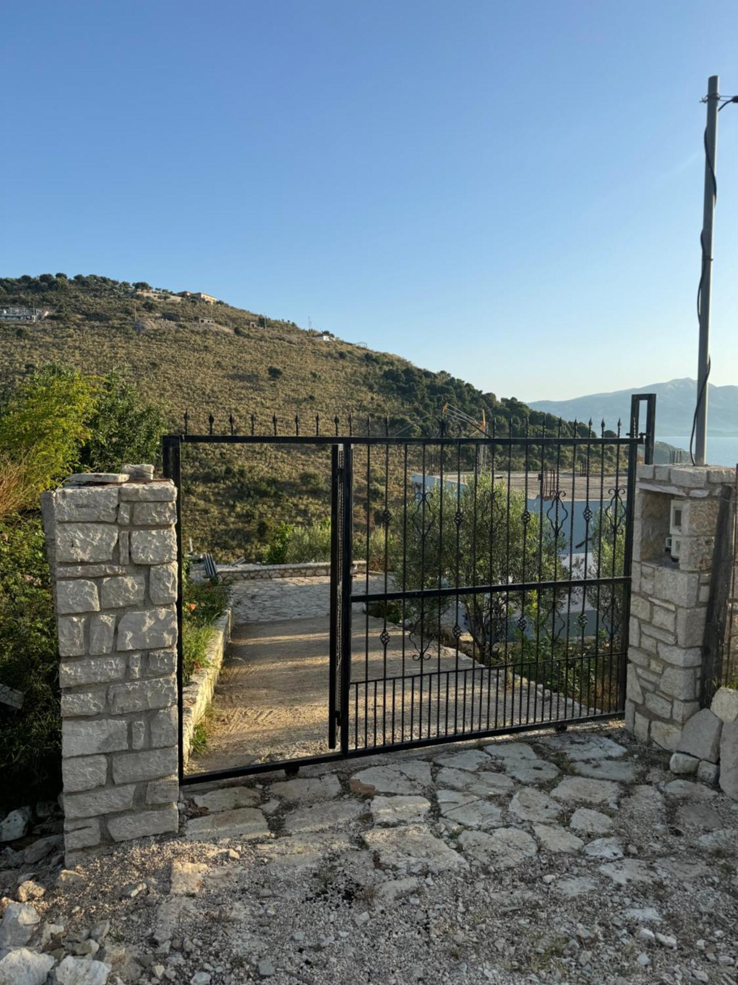 Vila Bedro Sarandë Exterior foto